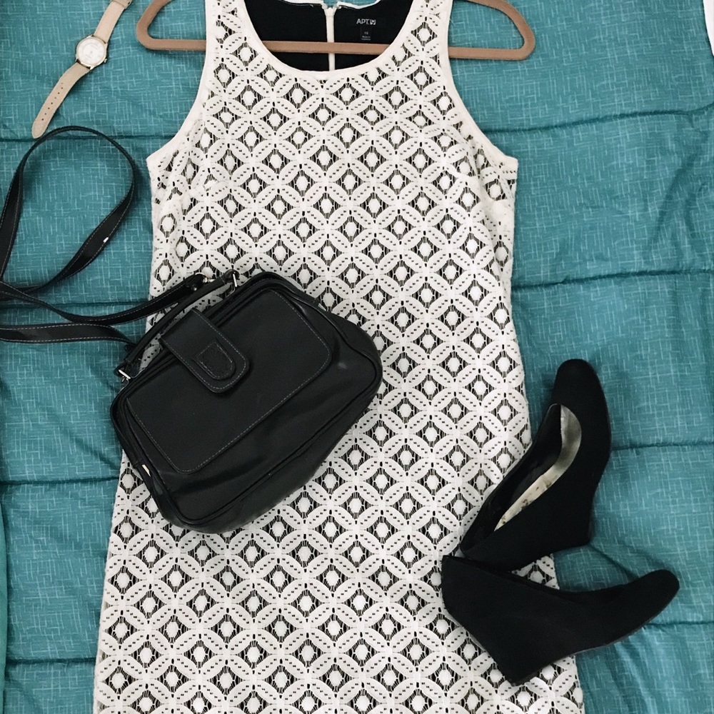 White A-line Apt 9 Shift Dress